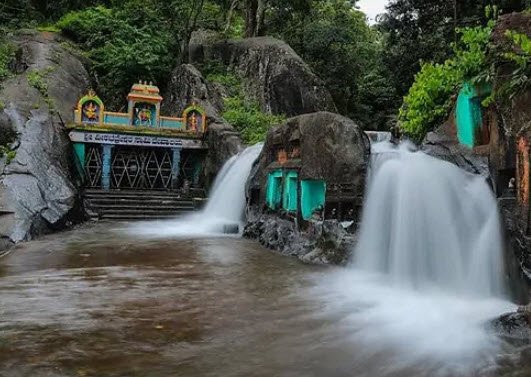 Kalhatti Falls, Nilgiris, Tamil Nadu - Vushii.com